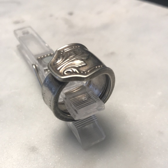 ‘Silverware’ ring - Picture 5 of 8